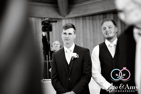 mike_and_amy_photographers_melbourne_coffs_harbour-10