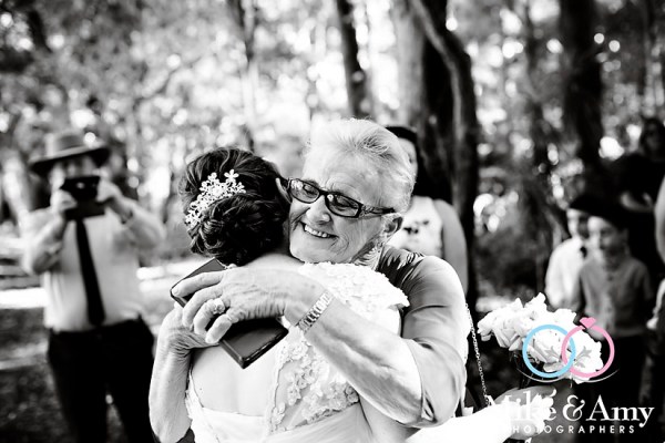 melbourne_wedding_photographer_mike_and_amy_photographers_bonville-23