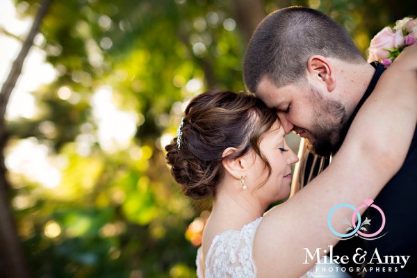 melbourne_wedding_photographer_mike_and_amy_photographers_bonville-26