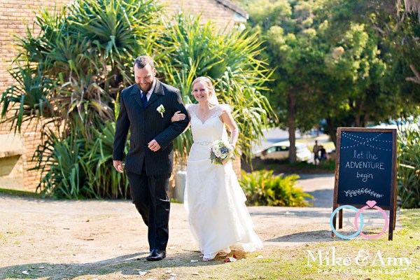 mike_and_amy_photographers_melbourne_wedding_photographers_ar-12