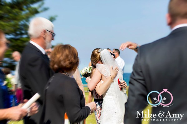 mike_and_amy_photographers_melbourne_wedding_photographers_ar-16