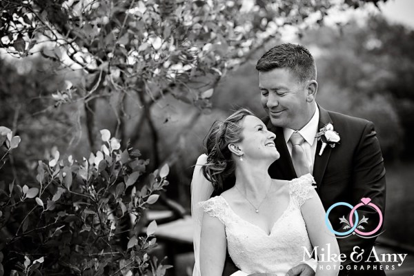 mike_and_amy_photographers_melbourne_wedding_photographers_ar-23