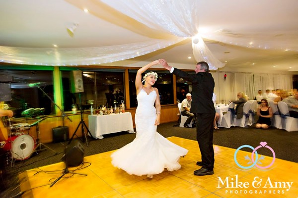 mike_and_amy_photographers_melbourne_wedding_photographers_taylor_kyle-25