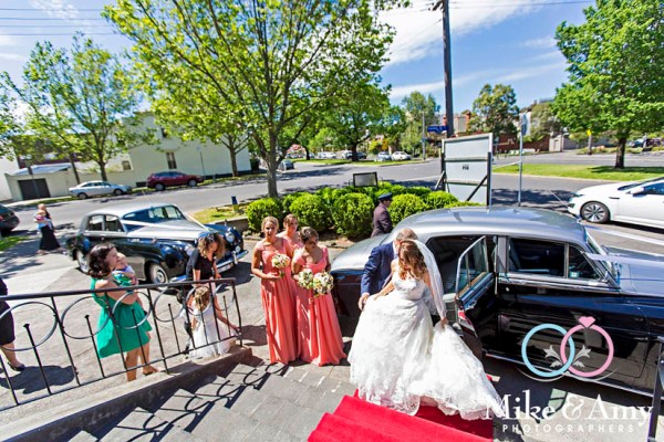 mike_and_amy_photographers_melbourne_wedding-12