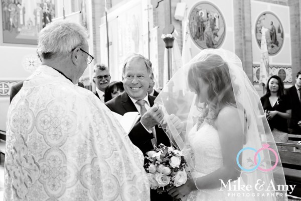 mike_and_amy_photographers_melbourne_wedding-15