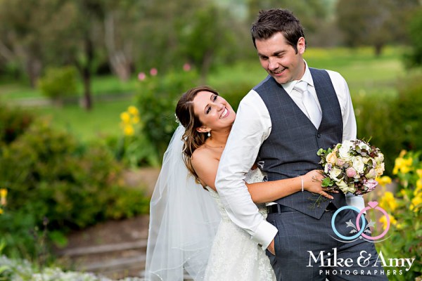 mike_and_amy_photographers_melbourne_wedding-32