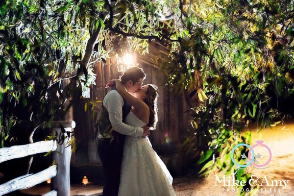mike_and_amy_photographers_melbourne_wedding-42