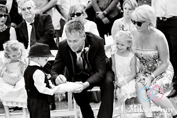 mike_and_amy_photographers_melbourne_wedding_photographer_yamba-15