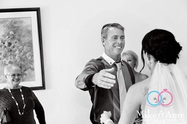 mike_and_amy_photographers_melbourne_wedding_photographer_yamba-6