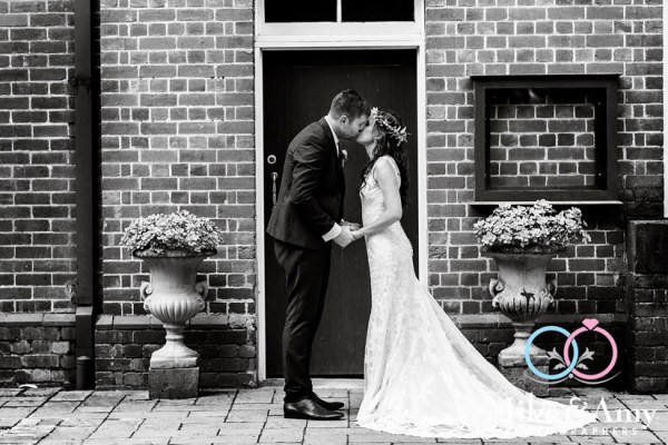 melbourne_wedding_photographer_mike_and_amy_photographers-23