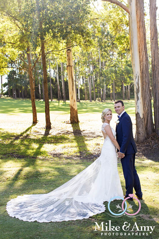 mike_and_amy_photographers_wedding_photographers-13