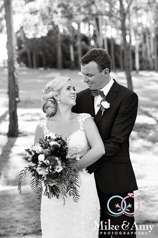 mike_and_amy_photographers_wedding_photographers-15