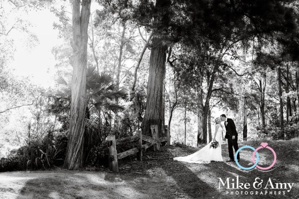 mike_and_amy_photographers_wedding_photographers-17
