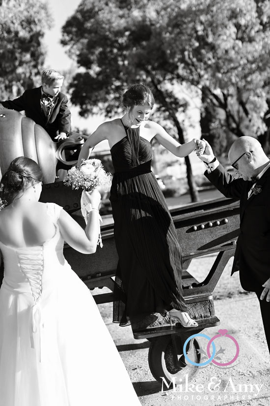 Melbourne_wedding_photographer_mike_&amp;_Amy_photographers-16
