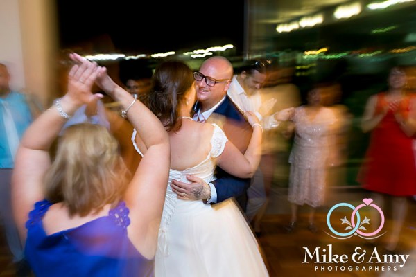 Melbourne_wedding_photographer_mike_&amp;_Amy_photographers-23