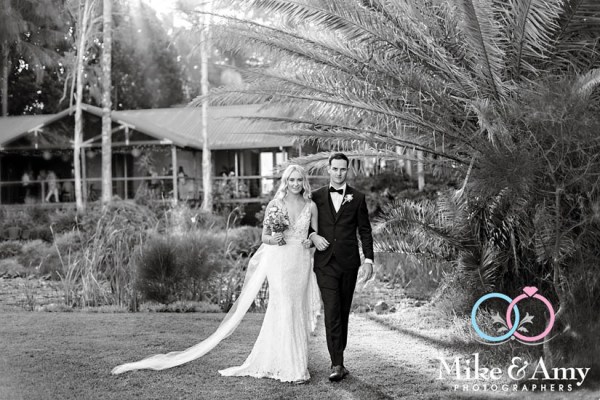 melbourne_wedding_photographer_mike_and_amy_photographers-16