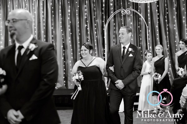 Mike_and_amy_photographers_melbourne_wedding_photographers-11