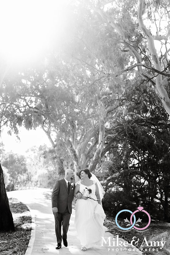 Mike_and_amy_photographers_melbourne_wedding_photographers-15
