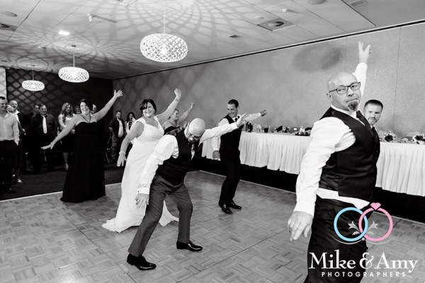 Mike_and_amy_photographers_melbourne_wedding_photographers-24