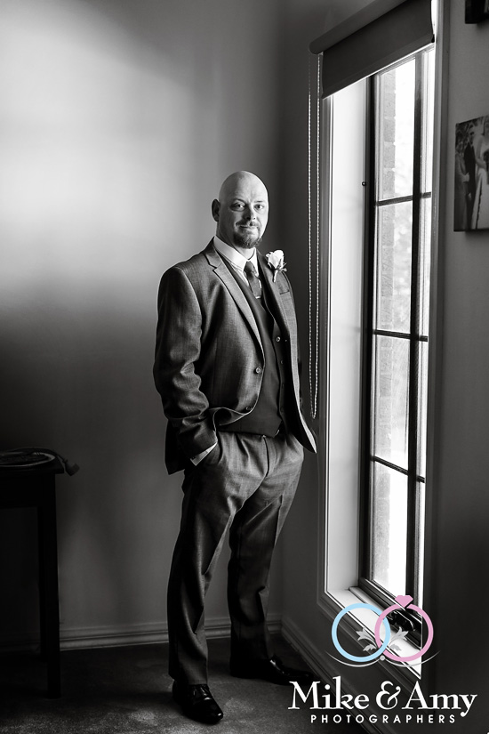 Mike_and_amy_photographers_melbourne_wedding_photographers-3