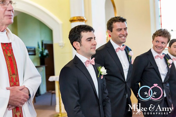 Mike_&amp;_Amy_Photographers_Melbourne_Wedding_Photographers-10