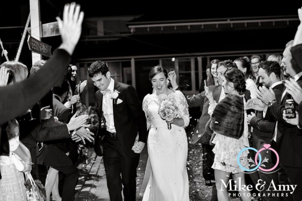 Mike_&amp;_Amy_Photographers_Melbourne_Wedding_Photographers-23