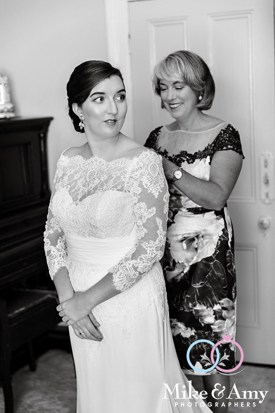 Mike_&amp;_Amy_Photographers_Melbourne_Wedding_Photographers-7
