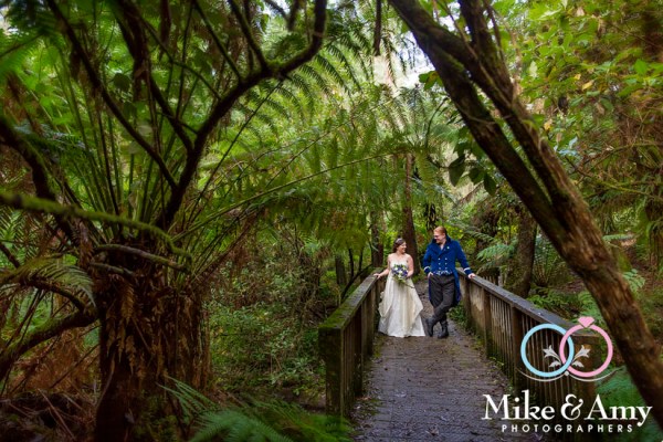 Mike_and_amy_photographers_melbourne_wedding-2