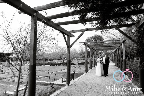 Melbourn_wedding_photographer_mike_and_amy-10