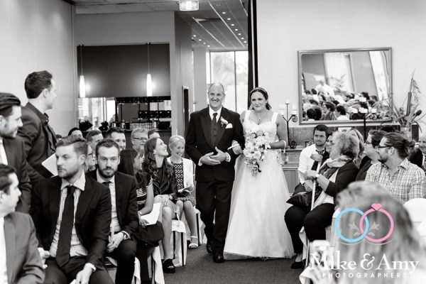Melbourn_wedding_photographer_mike_and_amy-6