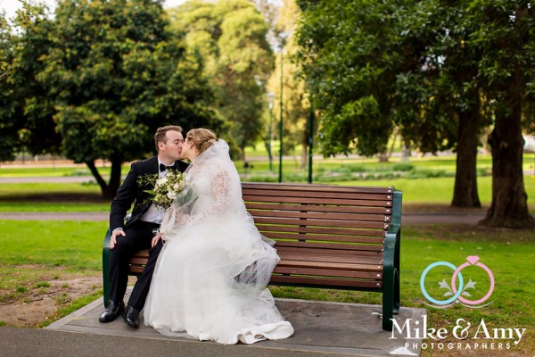 Melbourne_wedding_photographer_mike_and_amy_photographers-24