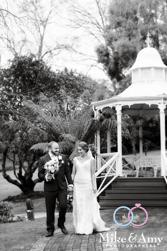 Mike_and_amy_photographers_melbourne_wedding_photographer-23