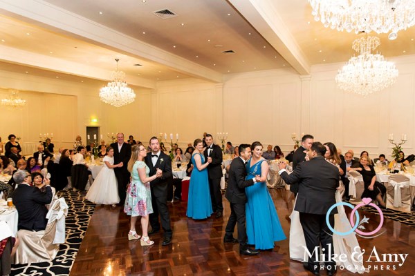 Melbourne_wedding_photographer_mike_and_amy-28