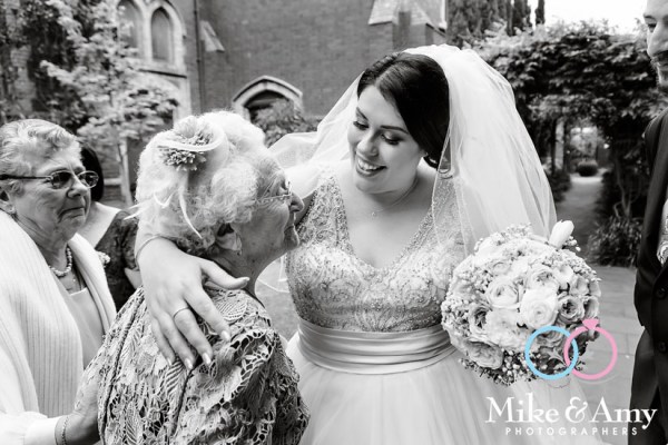 Melbourne_wedding_photographer_mike_and_amy_photographers-13