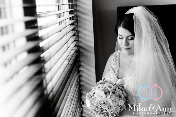 Melbourne_wedding_photographer_mike_and_amy_photographers-8