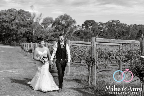 Melbourne_wedding_photographer_mike_and_amy_Photographers-17