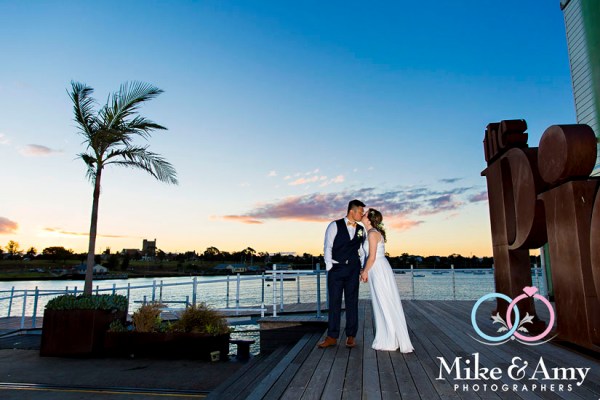 Melbourne_wedding_photographer_mike_and_amy_photographers-23