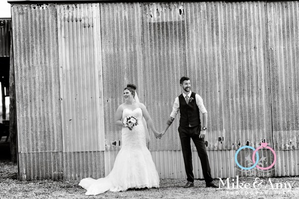 Melbourne_wedding_photographer_mike_and_amy_Photographers-26