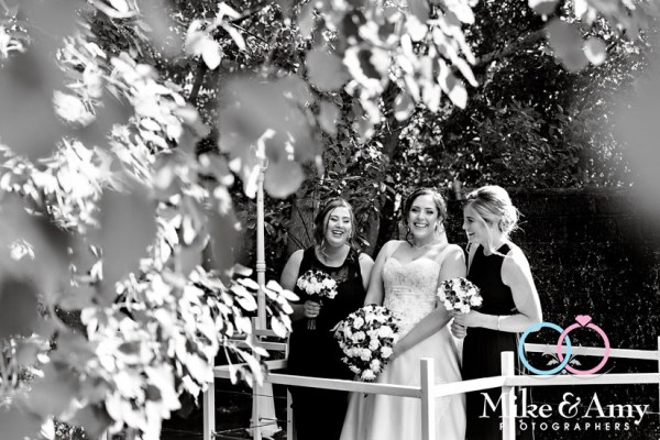 Mike_and_amy_photographers_melbourne_wedding_photographers-14