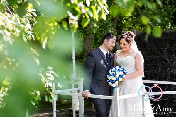 Mike_and_amy_photographers_melbourne_wedding_photographers-15