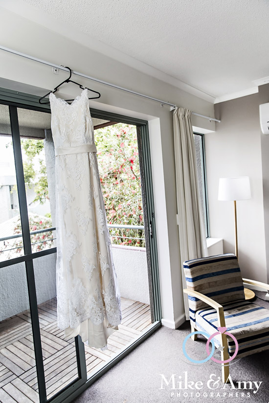 Mike_and_amy_photographers_melbourne_wedding_photographers-2