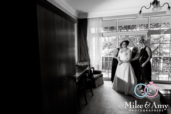 Mike_and_amy_photographers_melbourne_wedding_photographers-3