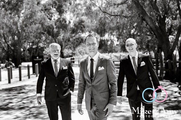 Mike_and_amy_photographers_wedding_photography_melbourne-6