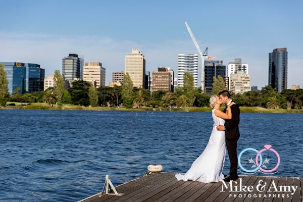 Melbourne_wedding_photographer_mike_and_amy_photographers-18