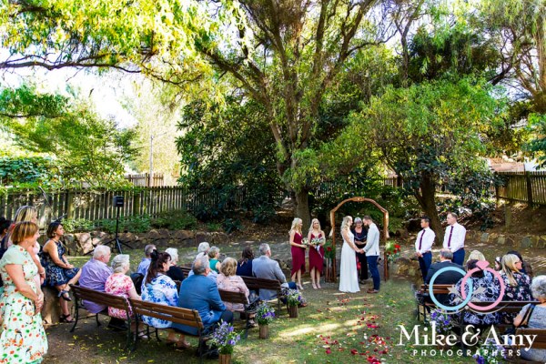 Mike_and_amy_photographers_melbourne_wedding_photographer-18