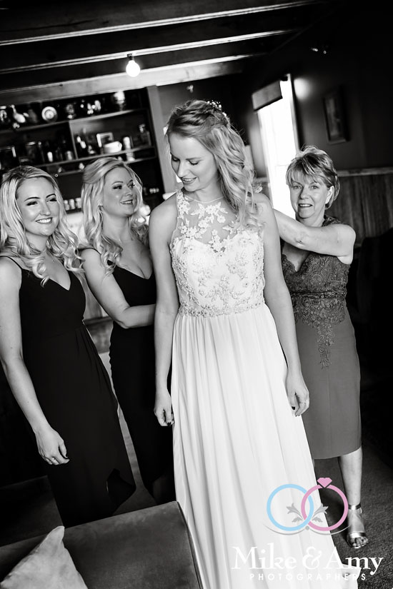 Mike_and_amy_photographers_melbourne_wedding_photographer-9