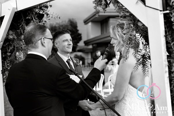 Mike_and_Amy_Photographers_Melbourne_Wedding_Photography-12