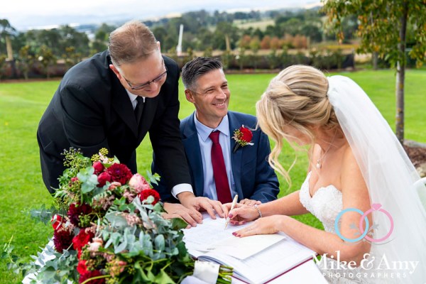 Mike_and_Amy_Photographers_Melbourne_Wedding_Photography-13