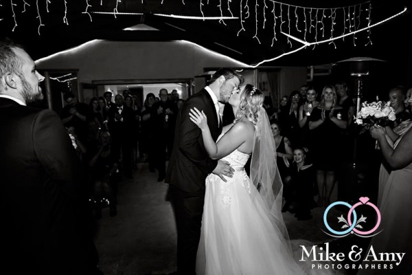 Mike_and_Amy_Photographers_Melbourne_Wedding_Photography-20