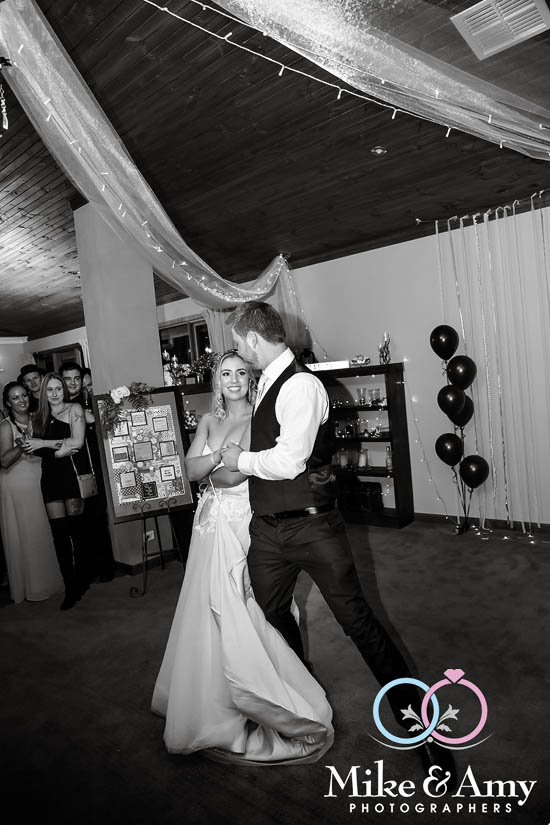 Mike_and_Amy_Photographers_Melbourne_Wedding_Photography-22